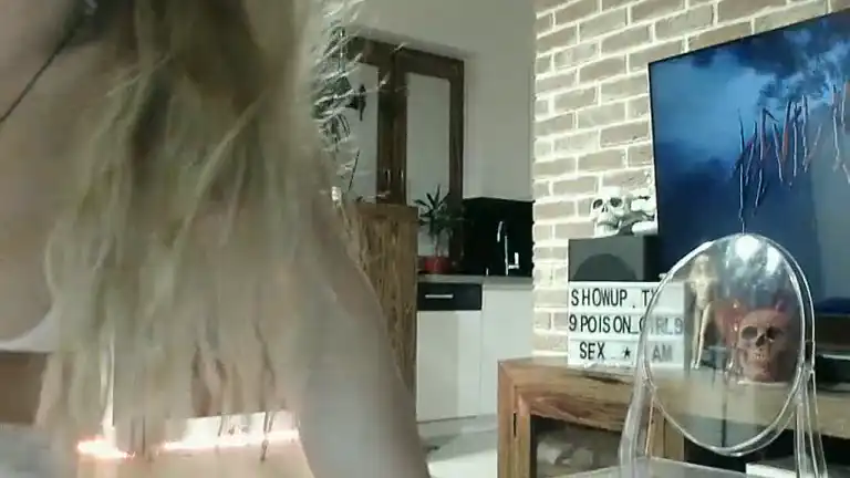 9Poison_Girl9 - Showup Hot Show Video - 2025 04-10 00:16:02