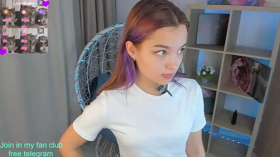 Ainsleyfloor - Chaturbate Private Video - 2025 01-05 17:39:06