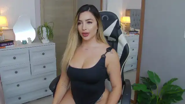Alessia-Miller - Flirt4Free Free Video - 2025 04-01 11:43:18