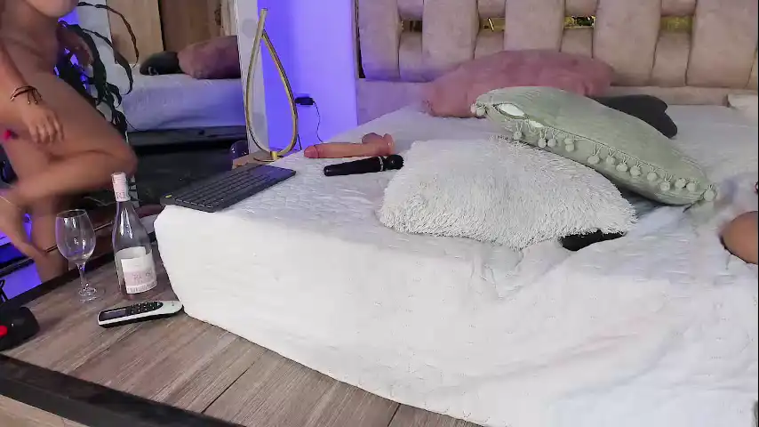 Alicia_Lang - Chaturbate Live Video Recording - 2025 05-02 19:60:37