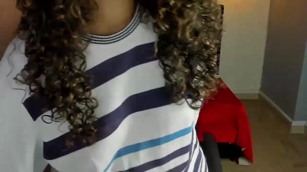 Alondra_ - Amateur.tv Record Video - 2025 05-08 00:37:14