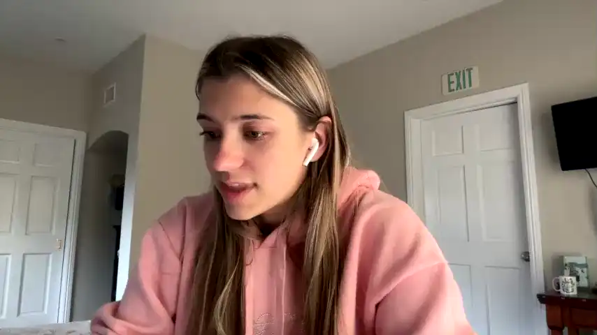 Ameliarustova - Chaturbate Hot Show Video - 2025 04-10 22:39:38