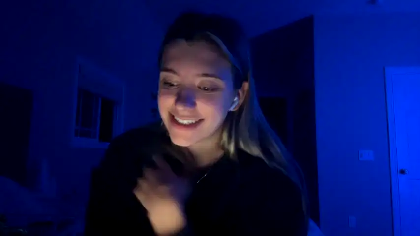 Ameliarustova - Chaturbate Live Video Recording - 2025 03-07 25:25:18