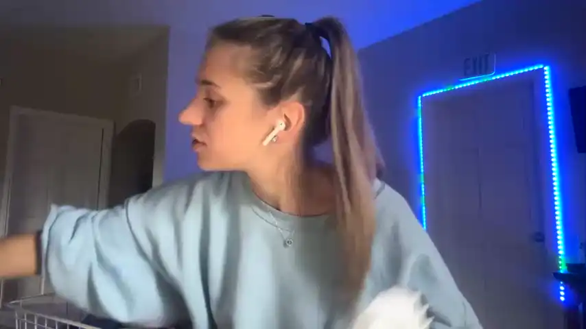 Ameliarustova - Chaturbate Private Video - 2025 01-08 01:20:47