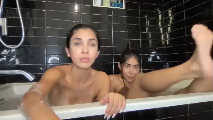 Anastasiapetitegirll - Chaturbate Private Video - 2025 01-24 22:16:23