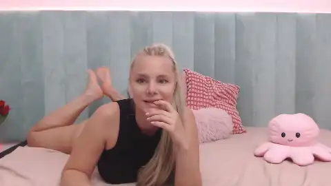 Ann-Levinne - Flirt4Free Free Video - 2025 01-13 11:38:15
