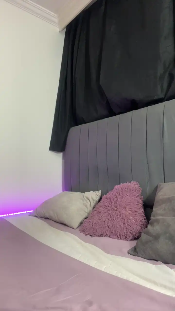 Annabellelover_ - Cam4 Hot Show Video - 2025 04-05 14:53:03