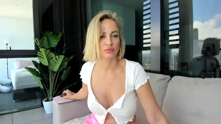 Annaroyalee - Streamate Record Video - 2025 02-05 04:55:01