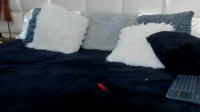 Anny-Blue - Flirt4Free Record Video - 2025 04-09 12:37:33