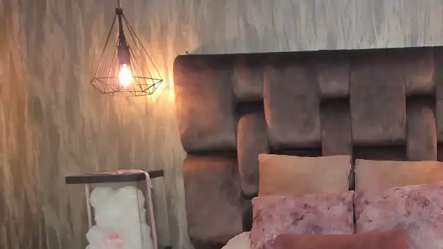 Ariana-Santino - Flirt4Free Hot Show Video - 2025 01-02 13:31:52